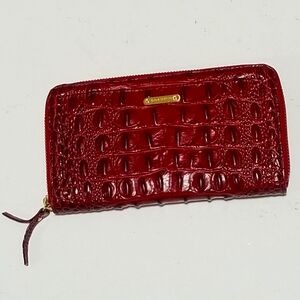 Brahmin Fuchsia 100% Leather Suri Melbourne Croc Print Classic Zip Around Wallet
